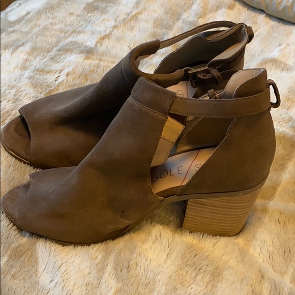 Sole Society Shoes - Sole Society Ferris open toe Dark Taupe size 10